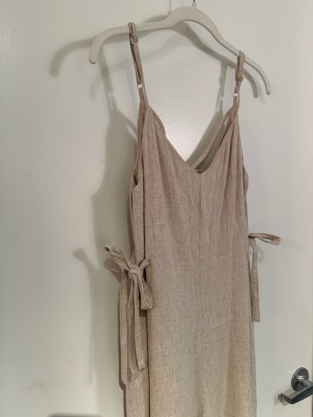 Beige Linen-Blend Sleeveless Jumpsuit with Side Ties - Picture 3 of 8